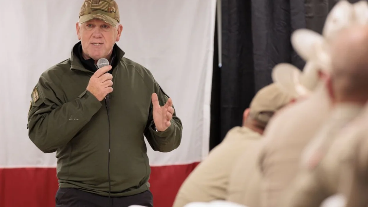 The lawman returns as Tom Homan takes the border by storm