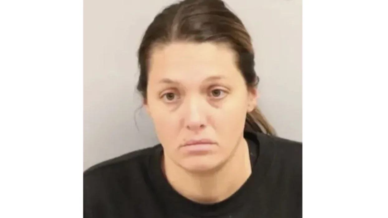 5th-grade teacher accused of having sexual relationship with 13-year-old, living with student for 4 years, having boy's baby