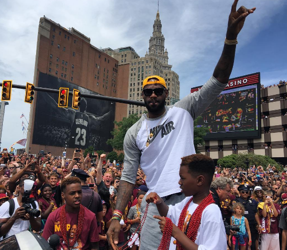 Cleveland Cavaliers NBA Championship Parade: Our Favorite Photos & Footage